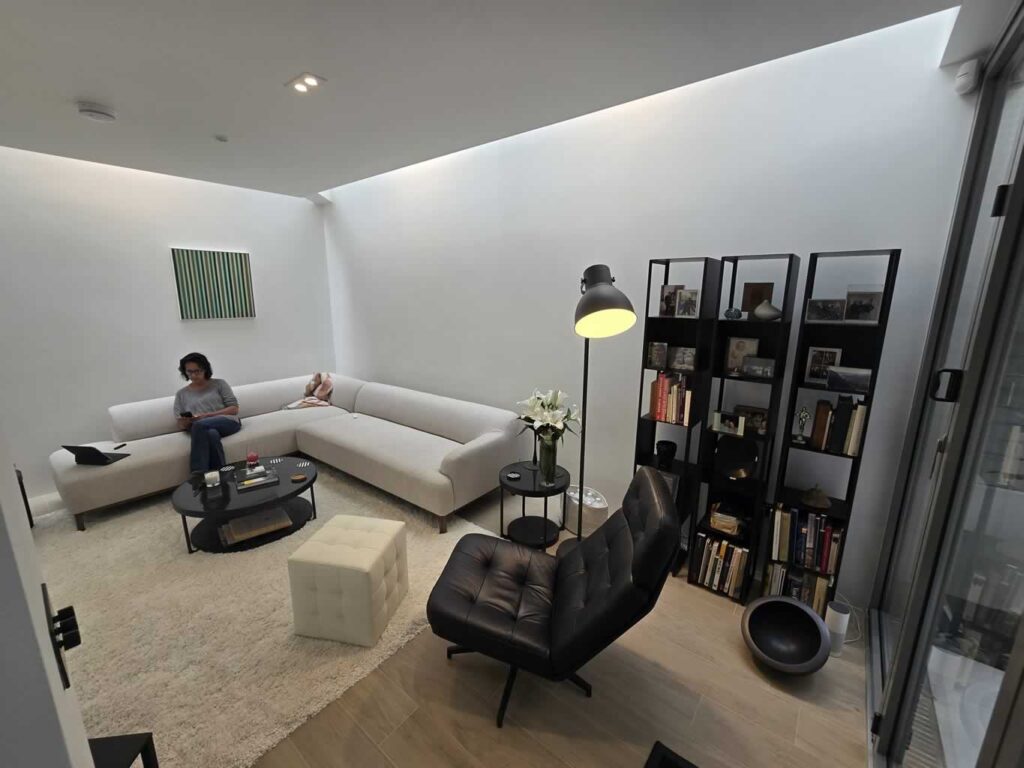 audley lounge 3