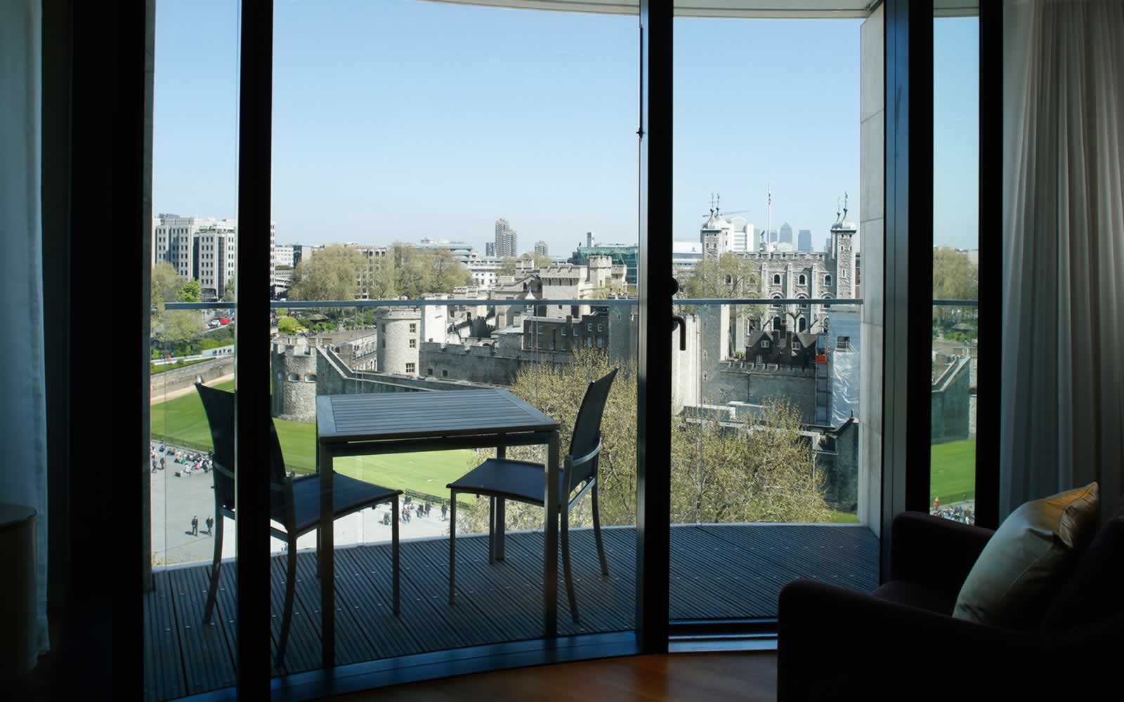 high rise apartmen balcony tower london
